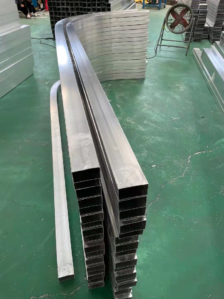 鋁樹13